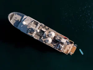 MY OURWAY_NEMO_submarine_support_vessel_04