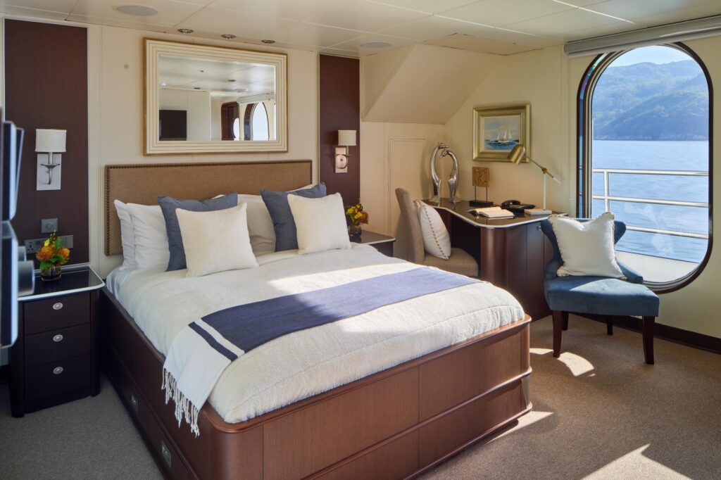 Interior-MY-Global-Double-Cabin